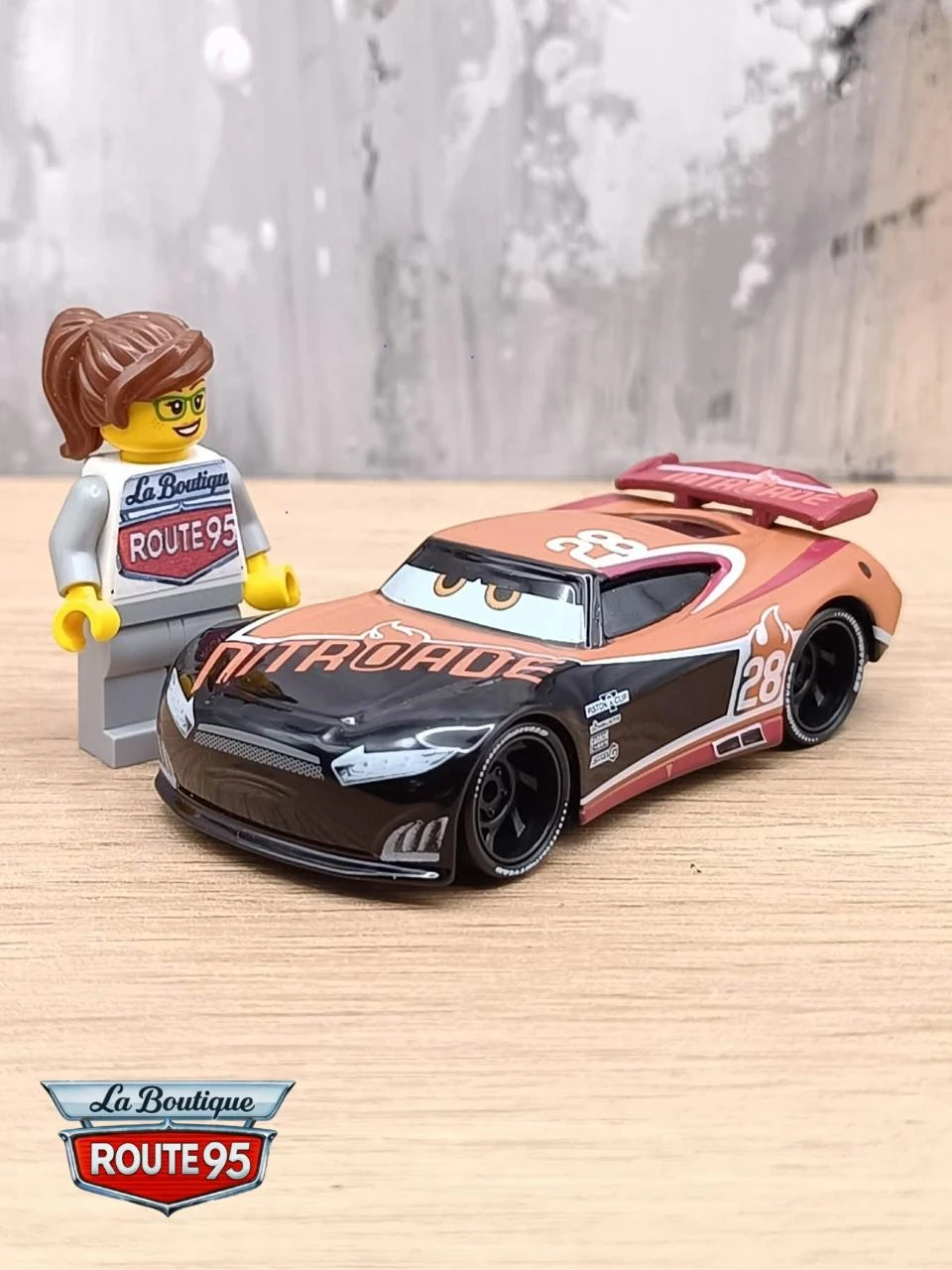 Voiture Cars Tim Treadless - Jouet neuf (CGS02)